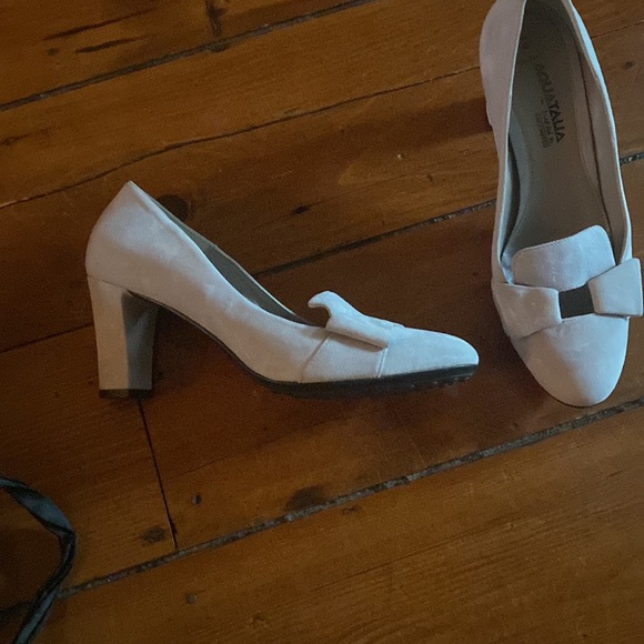 AQUATALIA Elegant Suede Light Gray Closed Toe Block Heels Pumps 9 - Picture 2 of 2
